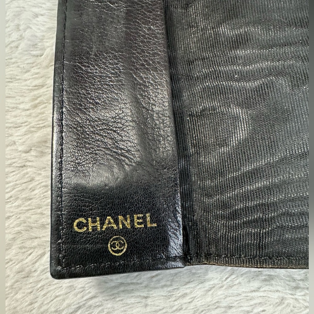 ❌SOLD❌🖤CHANEL Caviar CC Key Holder - Picture 9 of 10